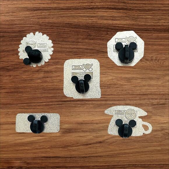 5 Snow White Disney Parks Trading Pins, Plus 2 Bonus Pins - Picture 2 of 2